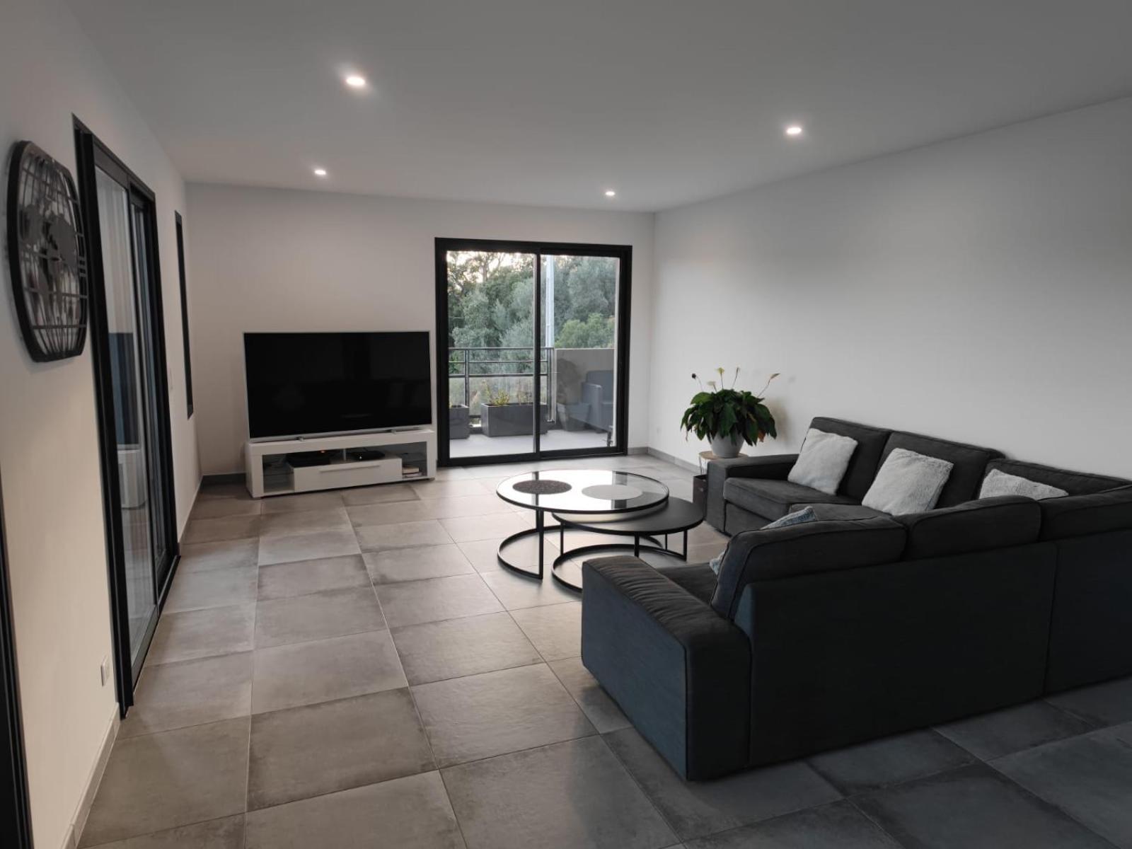 Bel Appartement Spacieux A Porto-Vecchio, 10Min A Pieds Du Centre Ville Exterior foto
