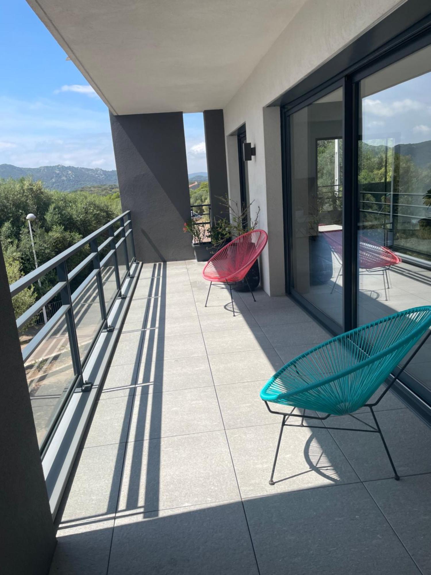 Bel Appartement Spacieux A Porto-Vecchio, 10Min A Pieds Du Centre Ville Exterior foto