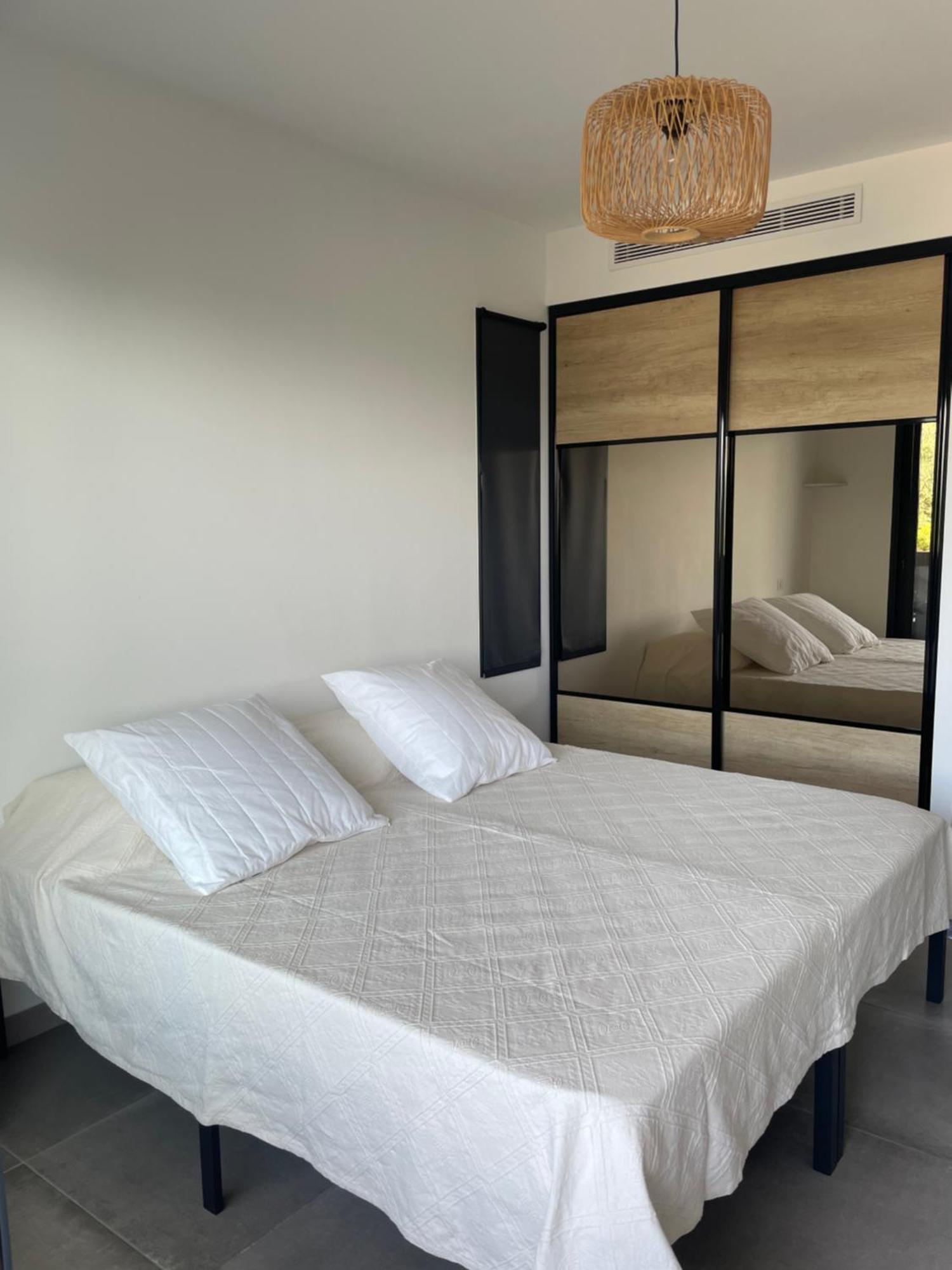 Bel Appartement Spacieux A Porto-Vecchio, 10Min A Pieds Du Centre Ville Exterior foto